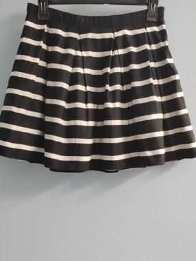 Forever 21 Black and White Striped Skater Skirt